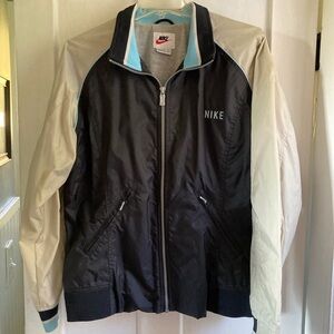 Retro Nike windbreaker